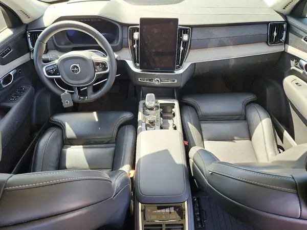 YV4H60PG8S1355383 2025 VOLVO XC90 - Image 8