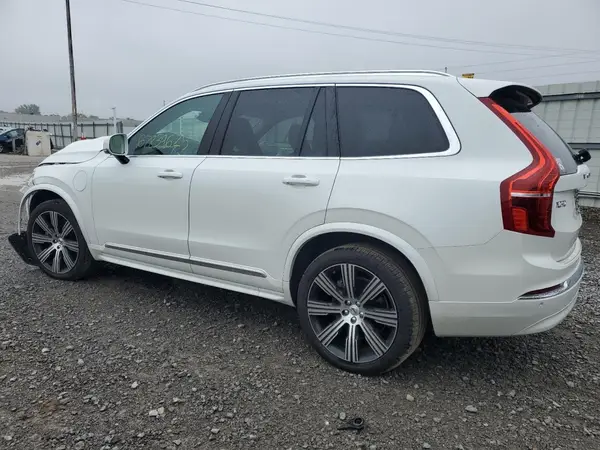 YV4H60PJ1S1321491 2025 VOLVO XC90 - Image 2