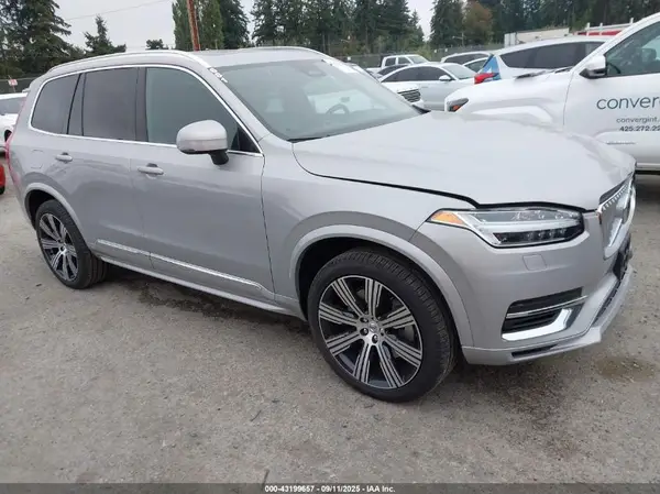 YV4H60PJ4S1308363 2025 VOLVO XC90 - Image 1