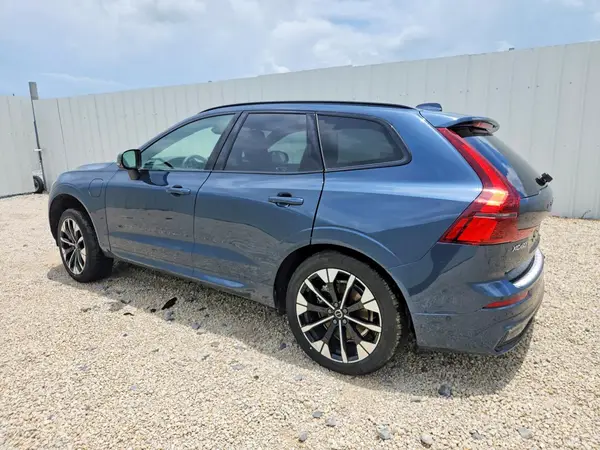 YV4H60RC0T1454162 2026 VOLVO XC60 - Image 2