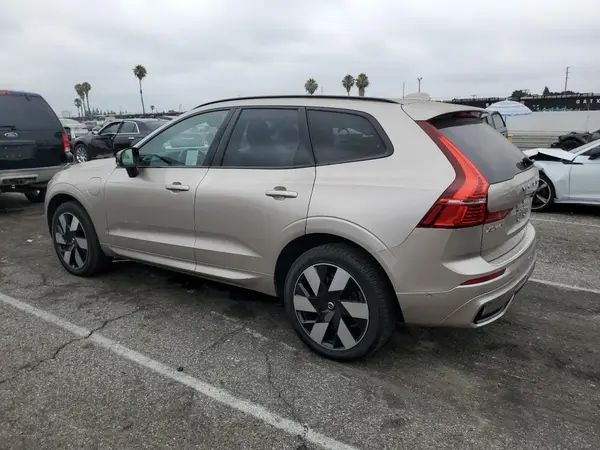 YV4H60RC1S1006267 2025 VOLVO XC60 - Image 2