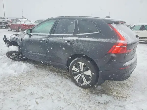 YV4H60RC2S1040069 2025 VOLVO XC60 - Image 2