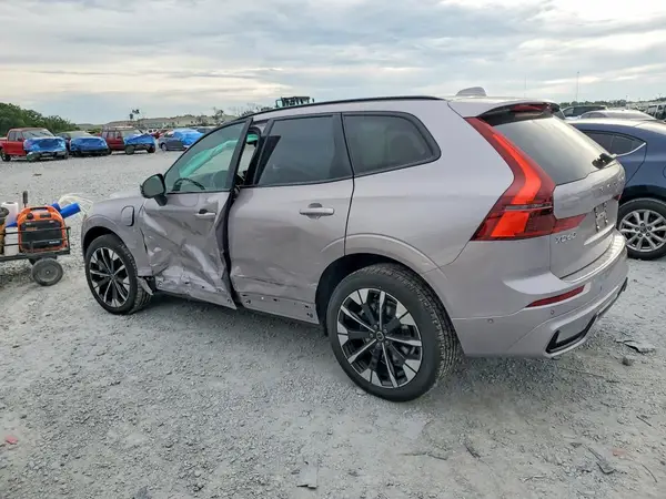 YV4H60RC2T1440733 2026 VOLVO XC60 - Image 2