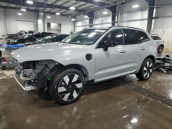 YV4H60RC3S1002057 2025 VOLVO XC60 - Image 1