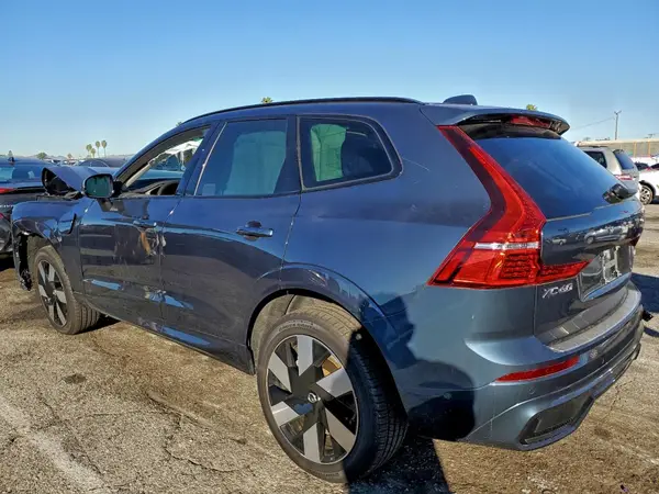 YV4H60RC4S1016548 2025 VOLVO XC60 - Image 2