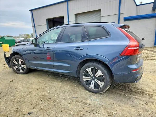 YV4H60RC7S1074993 2025 VOLVO XC60 - Image 2