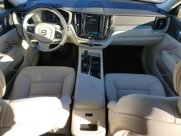 YV4H60RC8S1070600 2025 VOLVO XC60 - Image 8