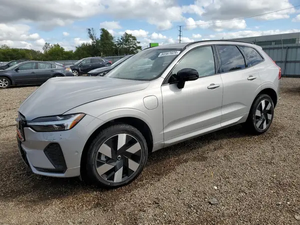 YV4H60RM7S1008033 2025 VOLVO XC60 - Image 1