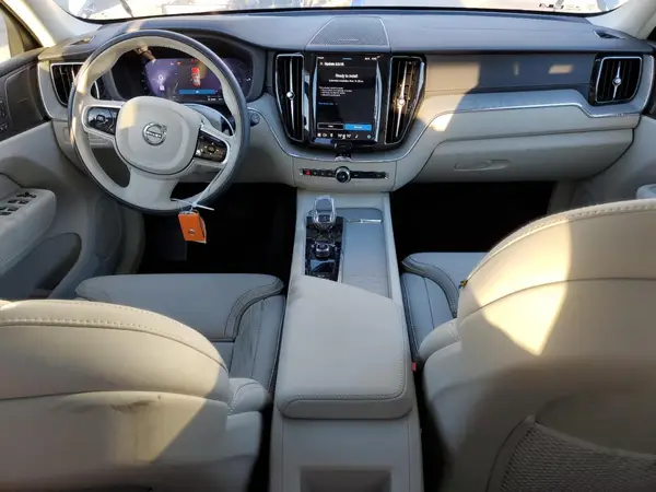 YV4H60RM9S1033810 2025 VOLVO XC60 - Image 8