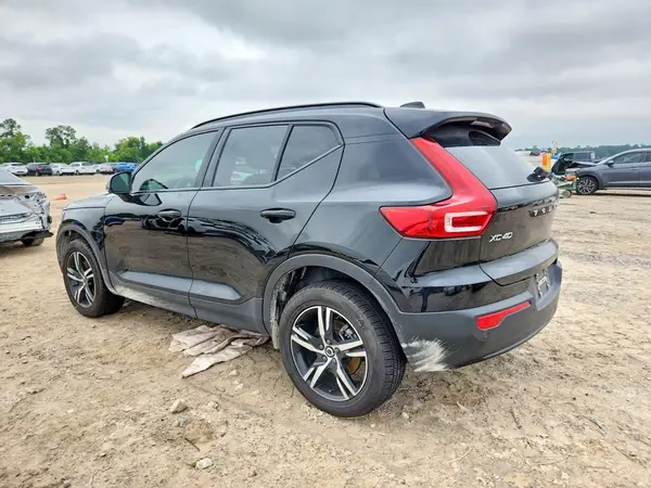 YV4K92HL3P2974852 2023 VOLVO XC40 - Image 2