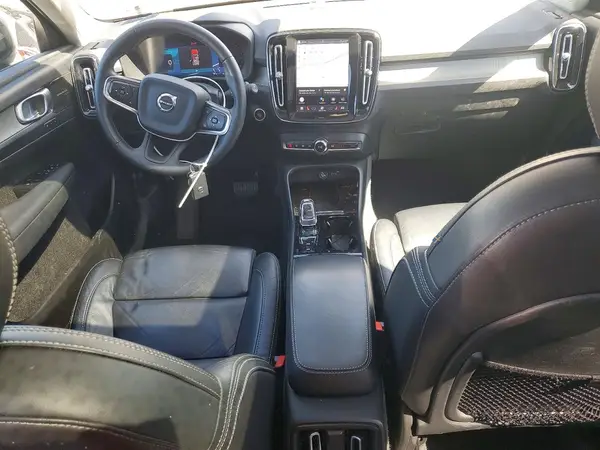 YV4K92HM5P2054262 2023 VOLVO XC40 - Image 8