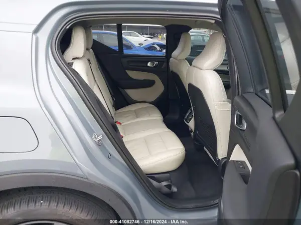 YV4K92HN7P2950832 2023 VOLVO XC40 - Image 8