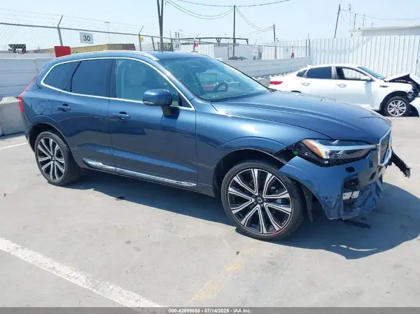 YV4L12DA8P1226720 2023 VOLVO XC60 - Image 1
