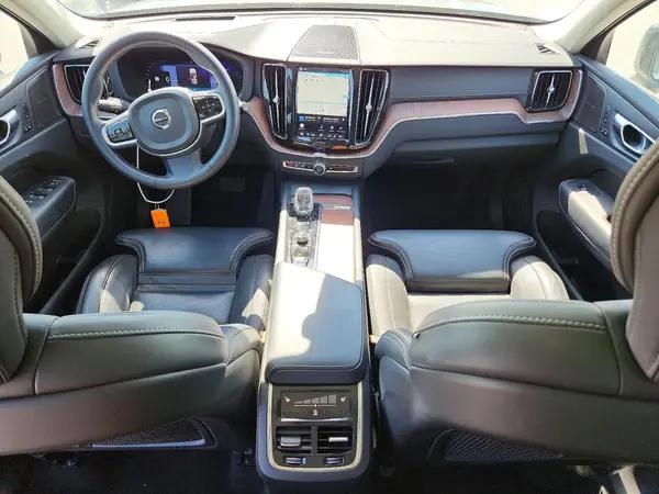 YV4L12DA9P1345716 2023 VOLVO XC60 - Image 8