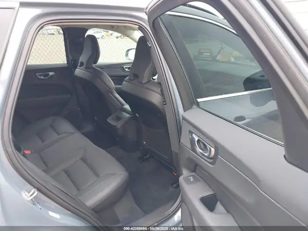 YV4L12DK1N1002632 2022 VOLVO XC60 - Image 8