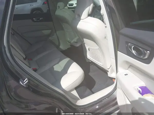 YV4L12DK1N1081221 2022 VOLVO XC60 - Image 8