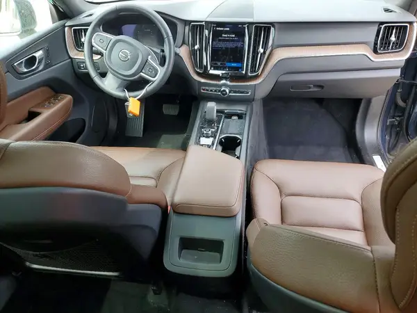 YV4L12DK5N1002472 2022 VOLVO XC60 - Image 8