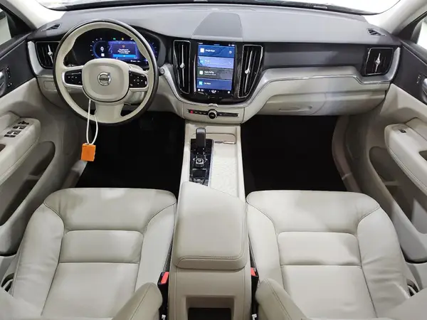 YV4L12DK6P1358321 2023 VOLVO XC60 - Image 8