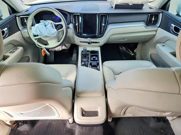 YV4L12DK8P1260939 2023 VOLVO XC60 - Image 8