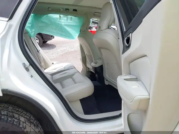 YV4L12DKXN1024421 2022 VOLVO XC60 - Image 8
