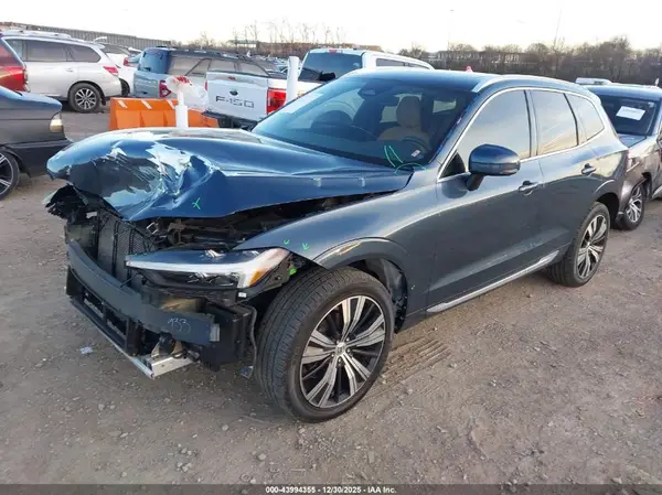 YV4L12DL5N1906427 2022 VOLVO XC60 - Image 2