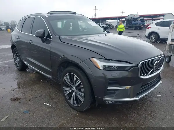 YV4L12DL9N1003164 2022 VOLVO XC60 - Image 1