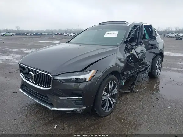YV4L12DL9N1003164 2022 VOLVO XC60 - Image 2