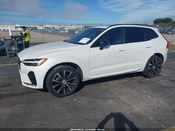 YV4L12DLXP1376233 2023 VOLVO XC60 - Image 2