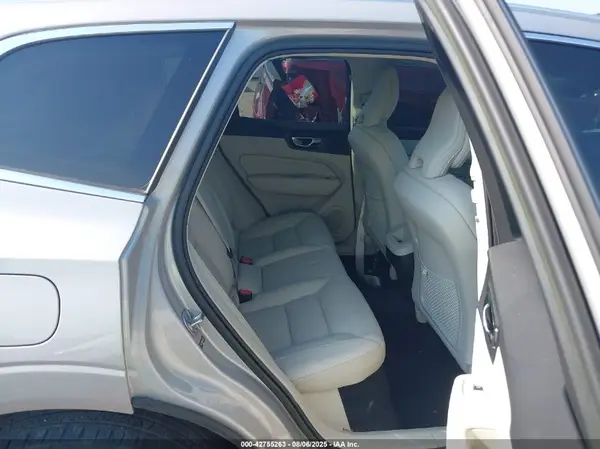 YV4L12DN4P1212817 2023 VOLVO XC60 - Image 8