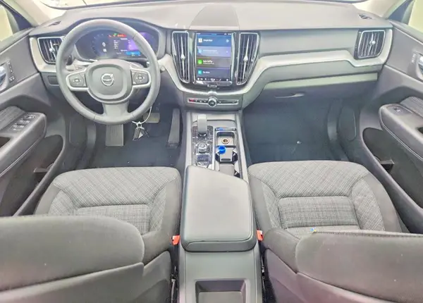 YV4L12DV1P1211740 2023 VOLVO XC60 - Image 8