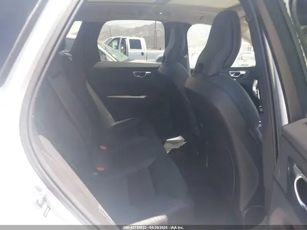 YV4L12DV4P1211246 2023 VOLVO XC60 - Image 8