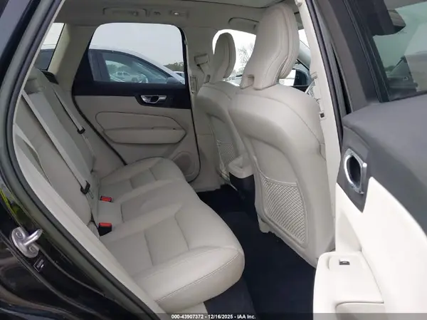 YV4L12DV6P1218506 2023 VOLVO XC60 - Image 8