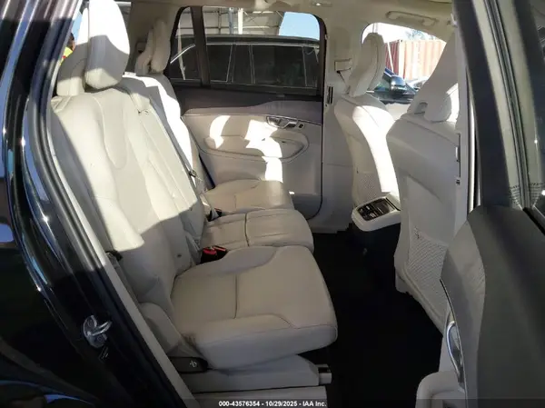 YV4L12PE3R1173121 2024 VOLVO XC90 - Image 8