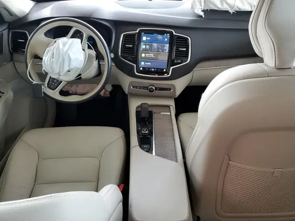 YV4L12PE4R1168459 2024 VOLVO XC90 - Image 8