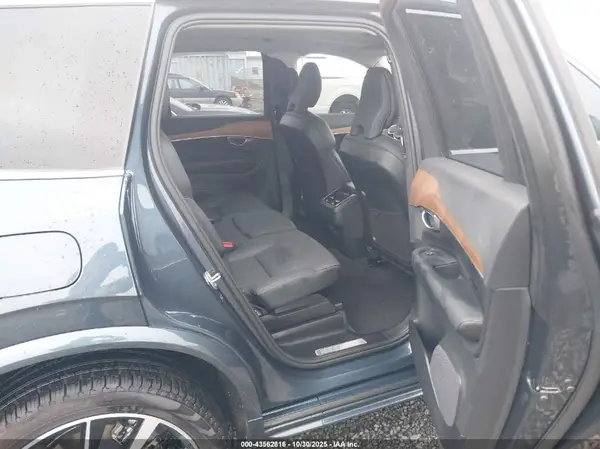 YV4L12PE8R1231286 2024 VOLVO XC90 - Image 8
