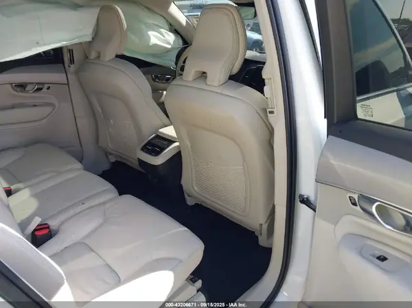 YV4L12PK2R1254469 2024 VOLVO XC90 - Image 8