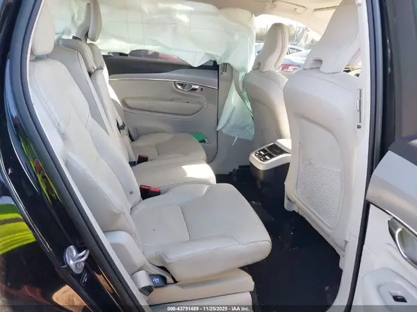 YV4L12PK4P1926061 2023 VOLVO XC90 - Image 8