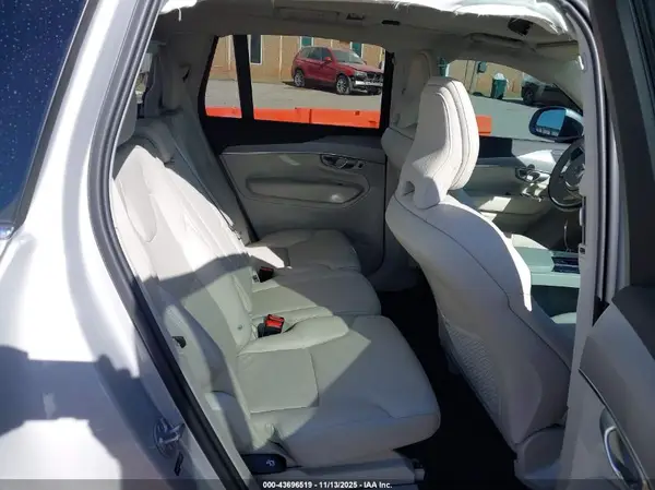 YV4L12PK7R1146378 2024 VOLVO XC90 - Image 8