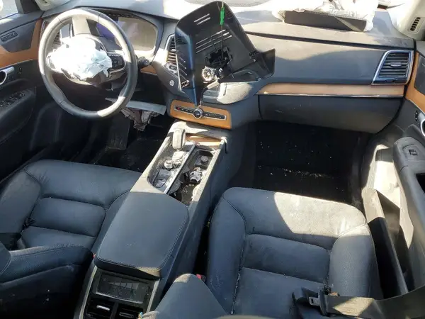 YV4L12PN2P1982171 2023 VOLVO XC90 - Image 8