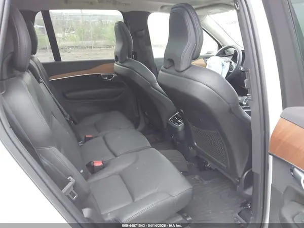 YV4L12PN6P1984778 2023 VOLVO XC90 - Image 8