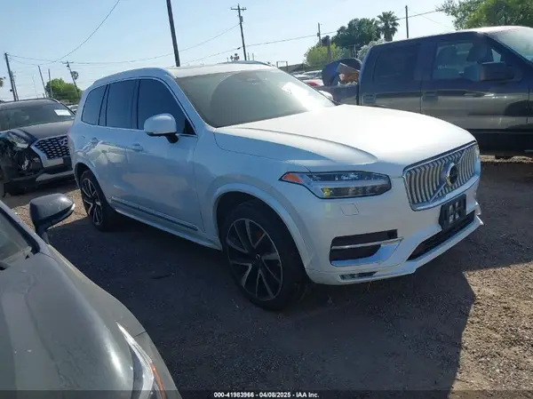 YV4L12PN7P1950753 2023 VOLVO XC90 - Image 1