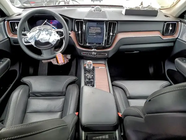 YV4L12RA2P1392899 2023 VOLVO XC60 - Image 8