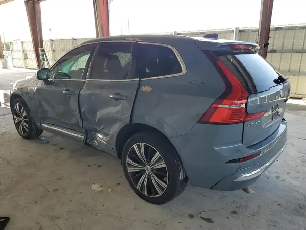YV4L12RE0P1294697 2023 VOLVO XC60 - Image 2