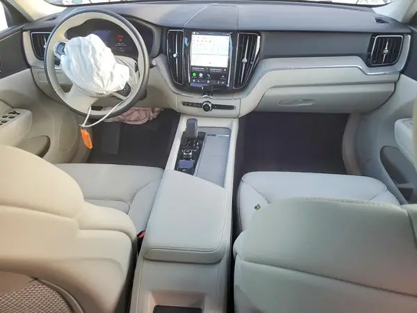 YV4L12RE0P1391480 2023 VOLVO XC60 - Image 8