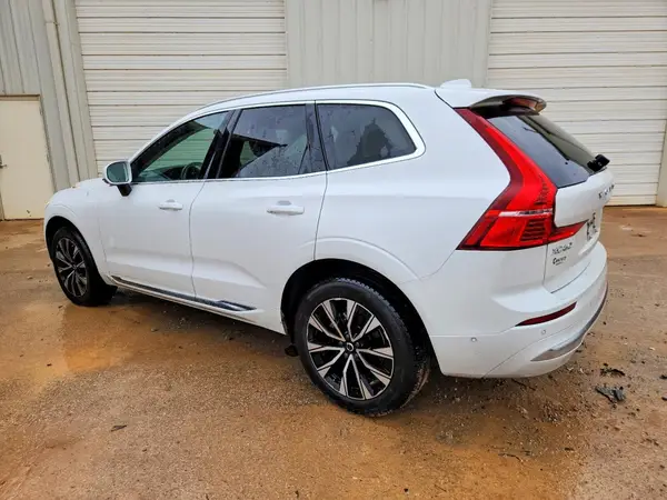 YV4L12RE4P1265090 2023 VOLVO XC60 - Image 2