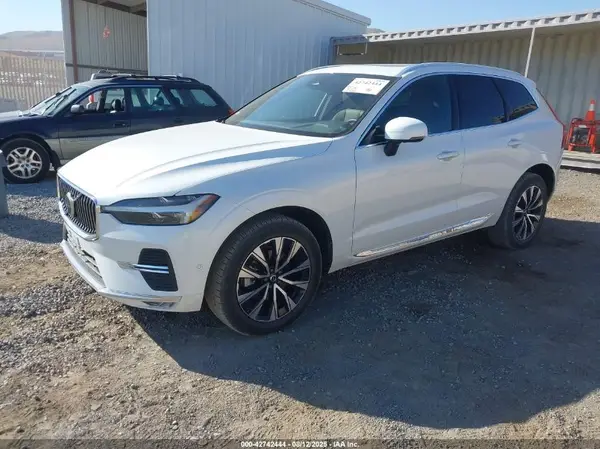 YV4L12REXP1374251 2023 VOLVO XC60 - Image 2