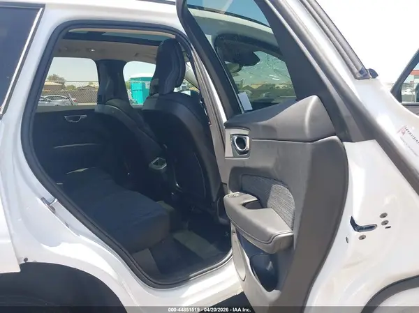 YV4L12RK0R1744308 2024 VOLVO XC60 - Image 8