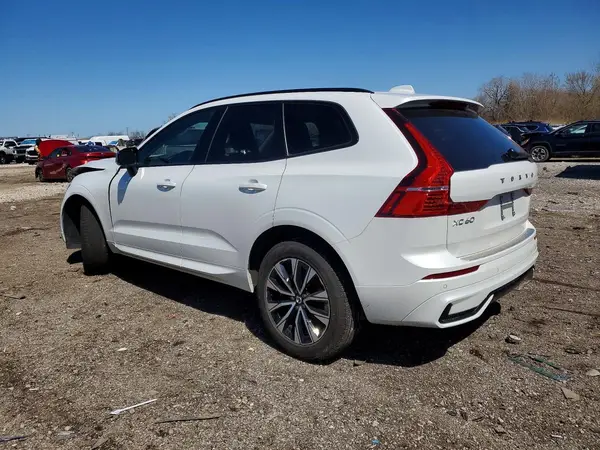 YV4L12RK0R1822232 2024 VOLVO XC60 - Image 2