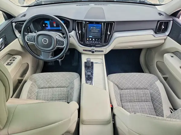 YV4L12RK2N1052013 2022 VOLVO XC60 - Image 8