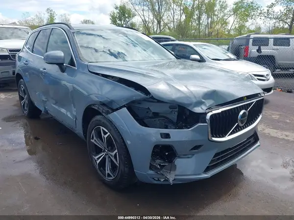 YV4L12RK2N1083746 2022 VOLVO XC60 - Image 1